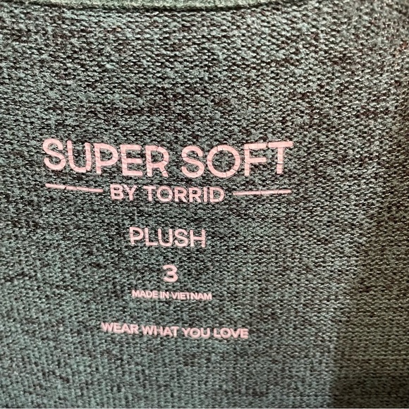 Torrid Super Soft 3 Green Cowl Neck Sweater Soft Knit Relaxed Fit Cozy - Picture 2 of 3